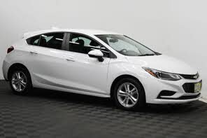 Chevrolet Cruze LT Hatchback FWD