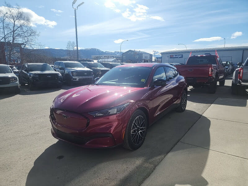 2025 Ford Mustang Mach-E Premium AWD