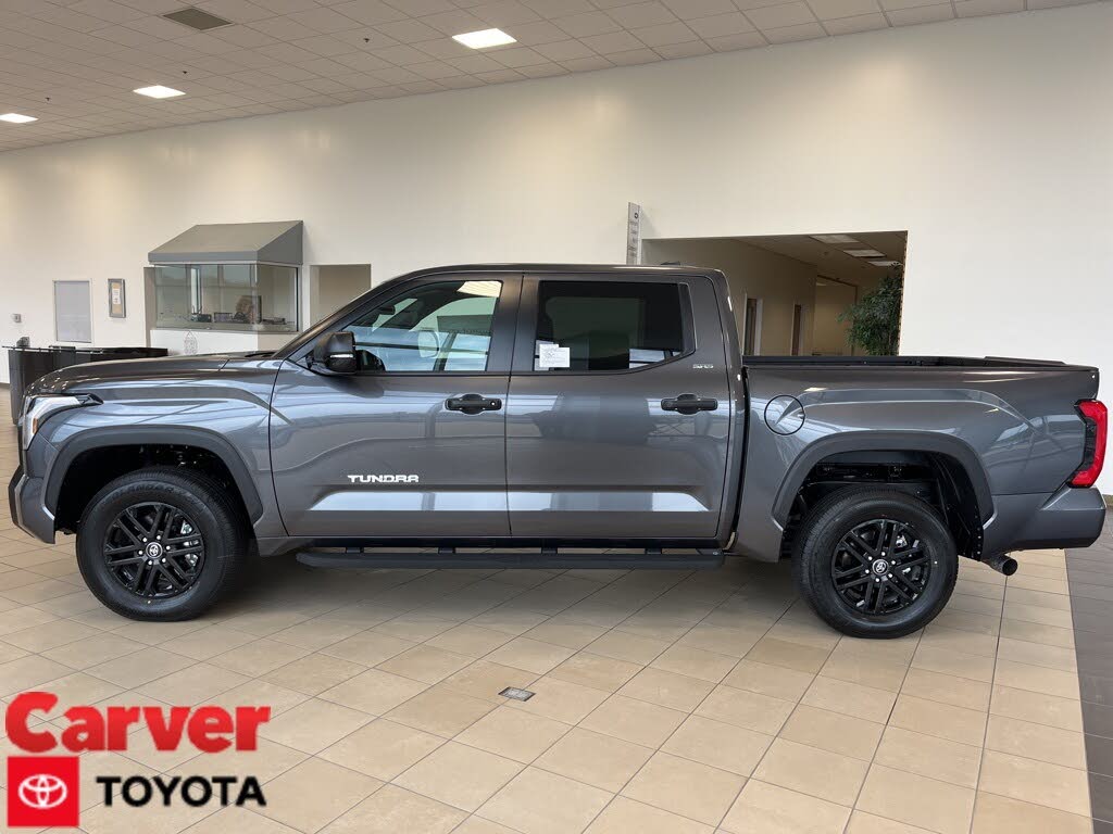 2025 Toyota Tundra SR5 CrewMax Cab 4WD