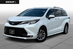 Toyota Sienna XLE 7-Passenger FWD