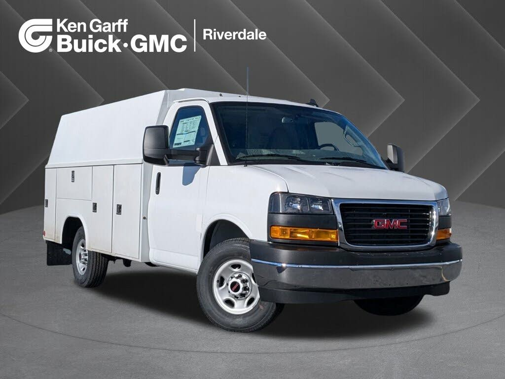 2025 GMC Savana Chassis 3500 139 Cutaway RWD