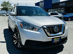 Nissan Kicks SV FWD