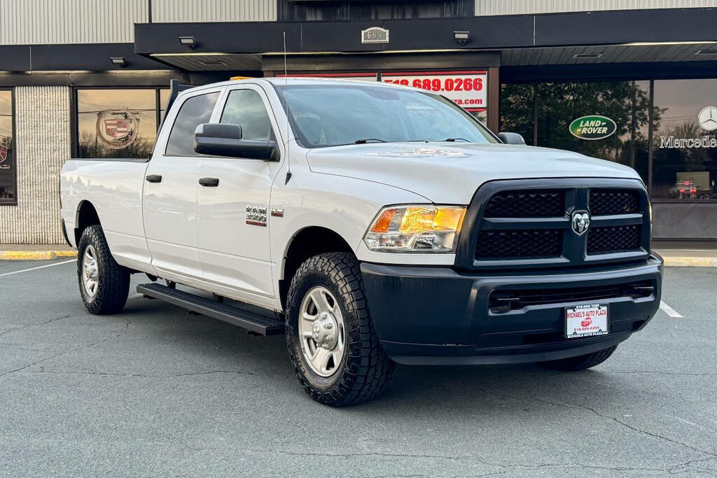 2017 RAM 3500 Tradesman Crew Cab LB RWD