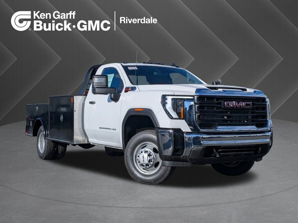 2025 GMC Sierra 3500HD Chassis Pro Regular Cab 4WD