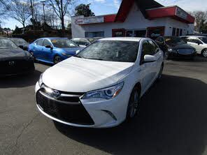 Toyota Camry Hybrid SE FWD