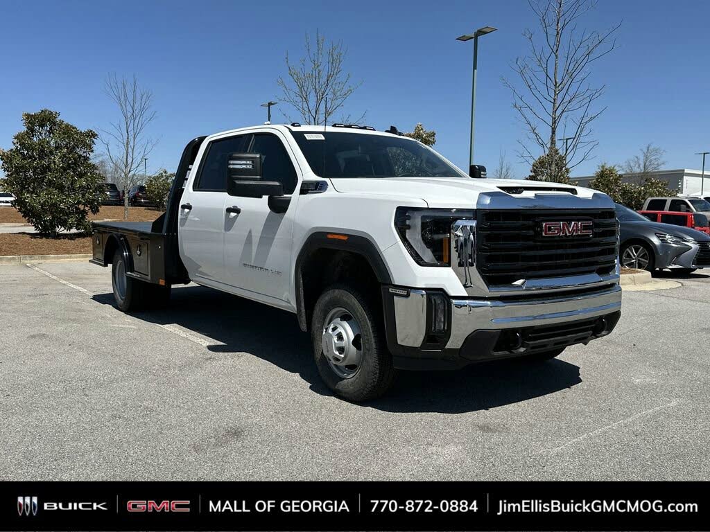 2025 GMC Sierra 3500HD Chassis Pro Crew Cab RWD