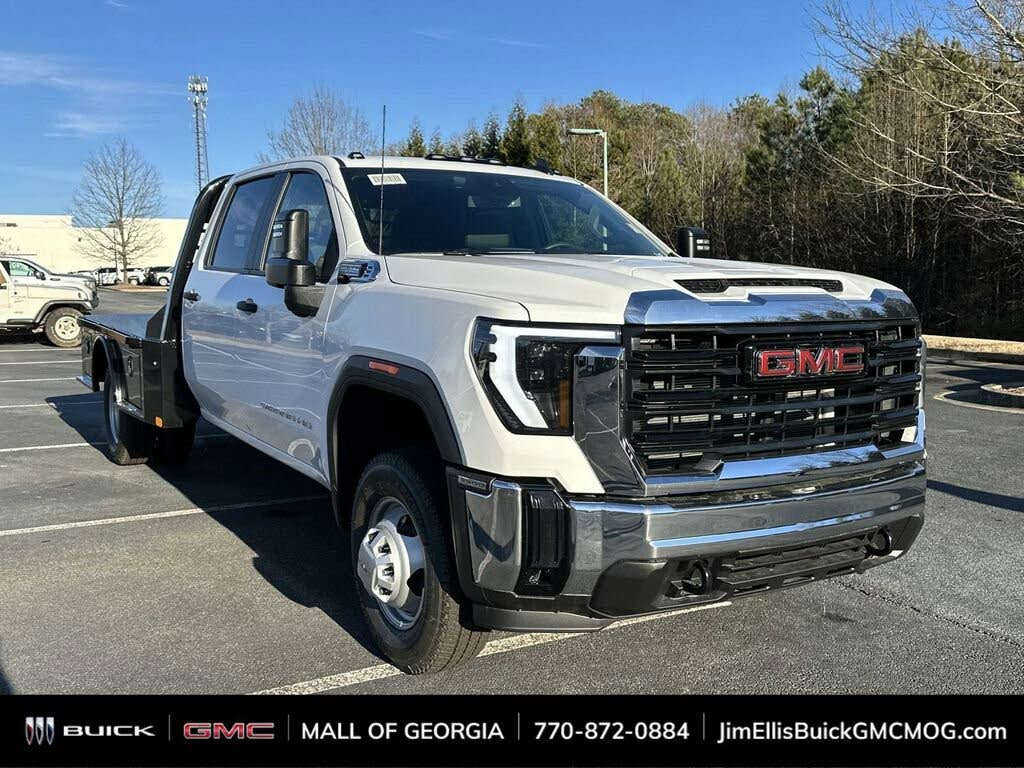 2025 GMC Sierra 3500HD Chassis Pro Crew Cab 4WD