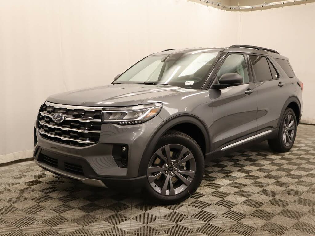 2025 Ford Explorer Active AWD