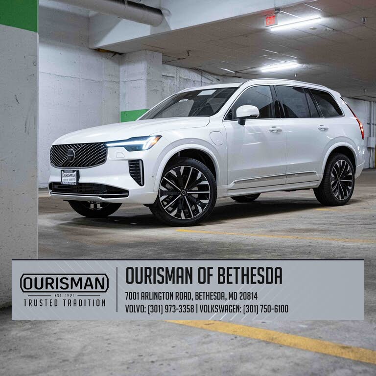 2025 Volvo XC90 Recharge T8 Plus Bright Theme 7-Passenger eAWD