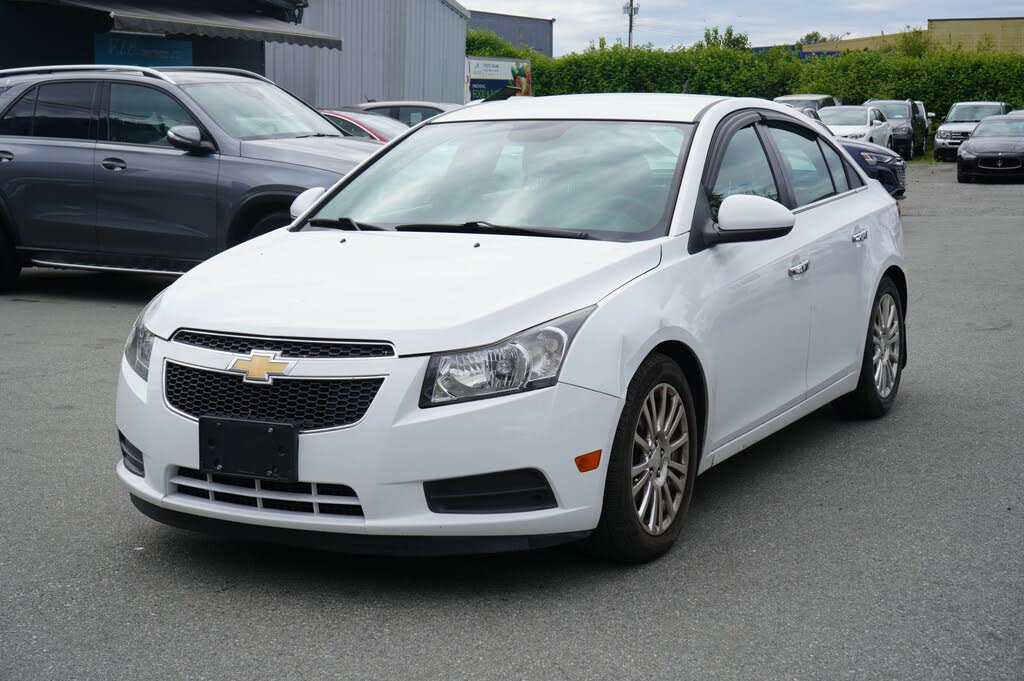 Chevrolet Cruze Eco Sedan FWD 2012