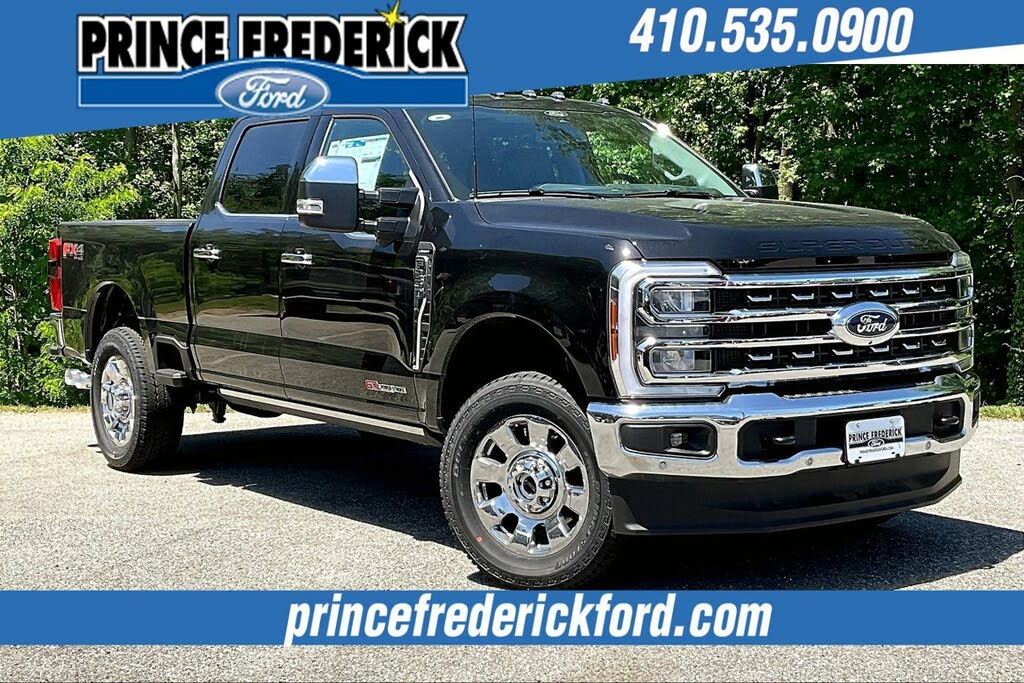 2025 Ford F-250 Super Duty Lariat Crew Cab 4WD
