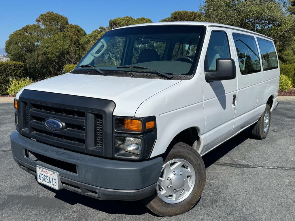 2008 Ford E-Series E-350 XL Super Duty Extended Passenger Van