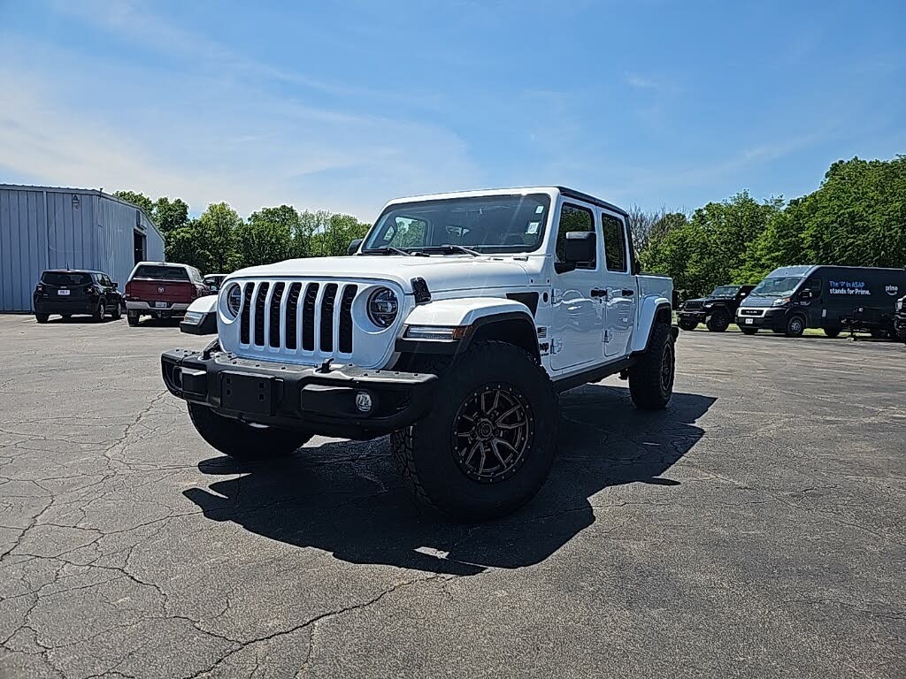 2021 Jeep Gladiator Freedom Crew Cab 4WD
