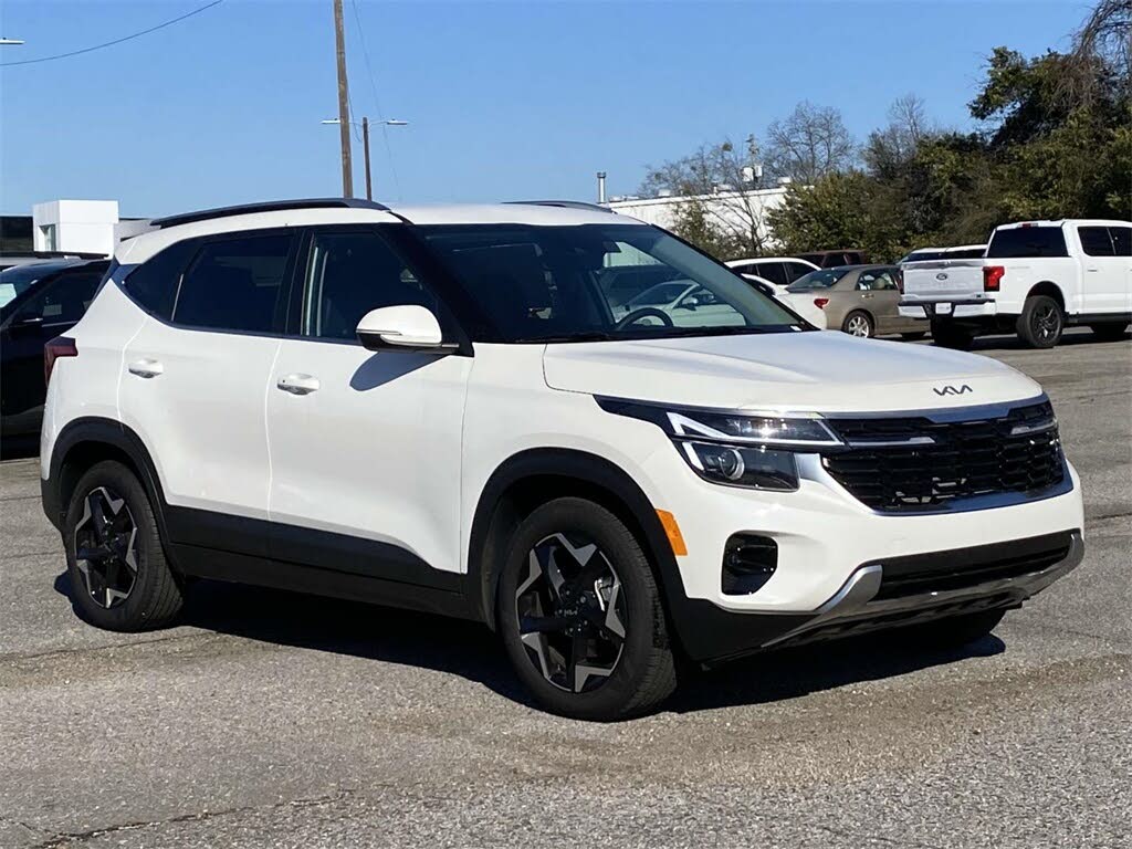 2025 Kia Seltos EX FWD