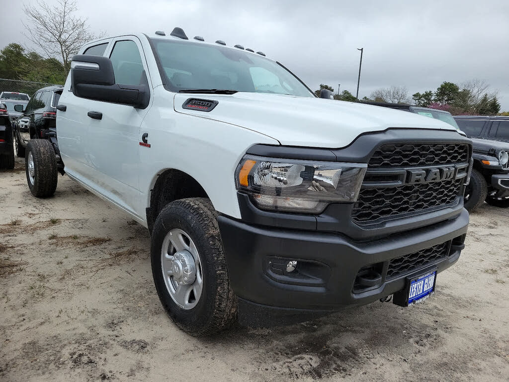 2024 RAM 3500 Chassis Tradesman Crew Cab LB 4WD
