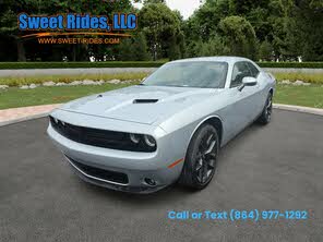 Dodge Challenger SXT RWD