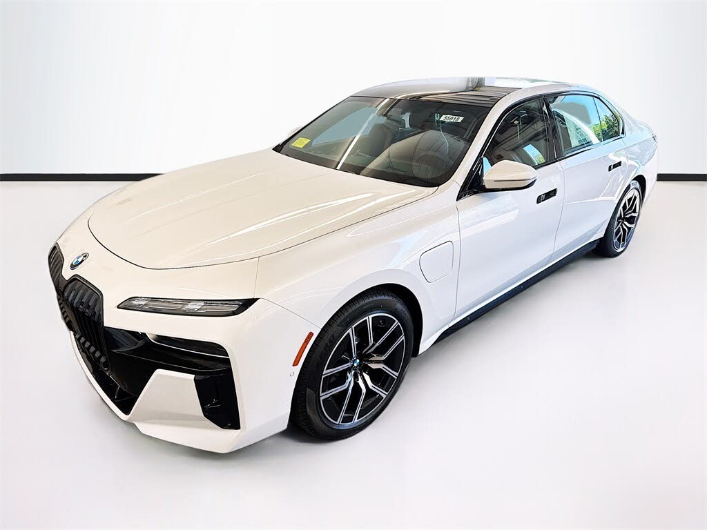 2025 BMW 7 Series 750e xDrive