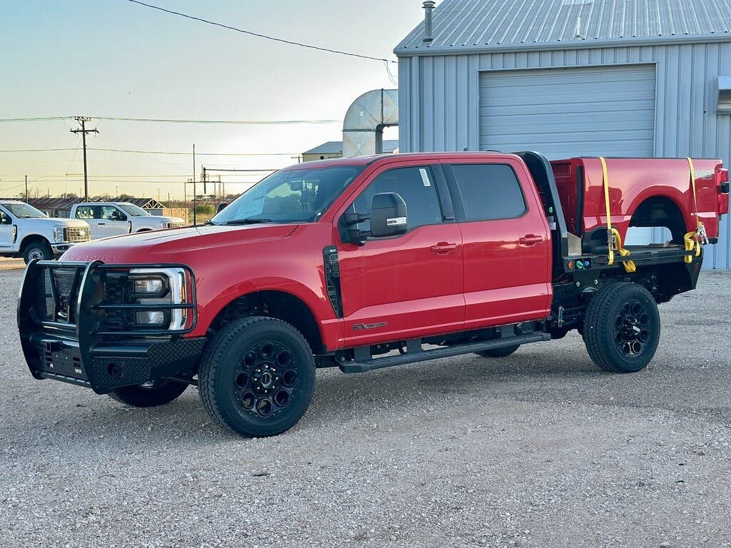 2025 Ford F-250 Super Duty XLT Crew Cab 4WD