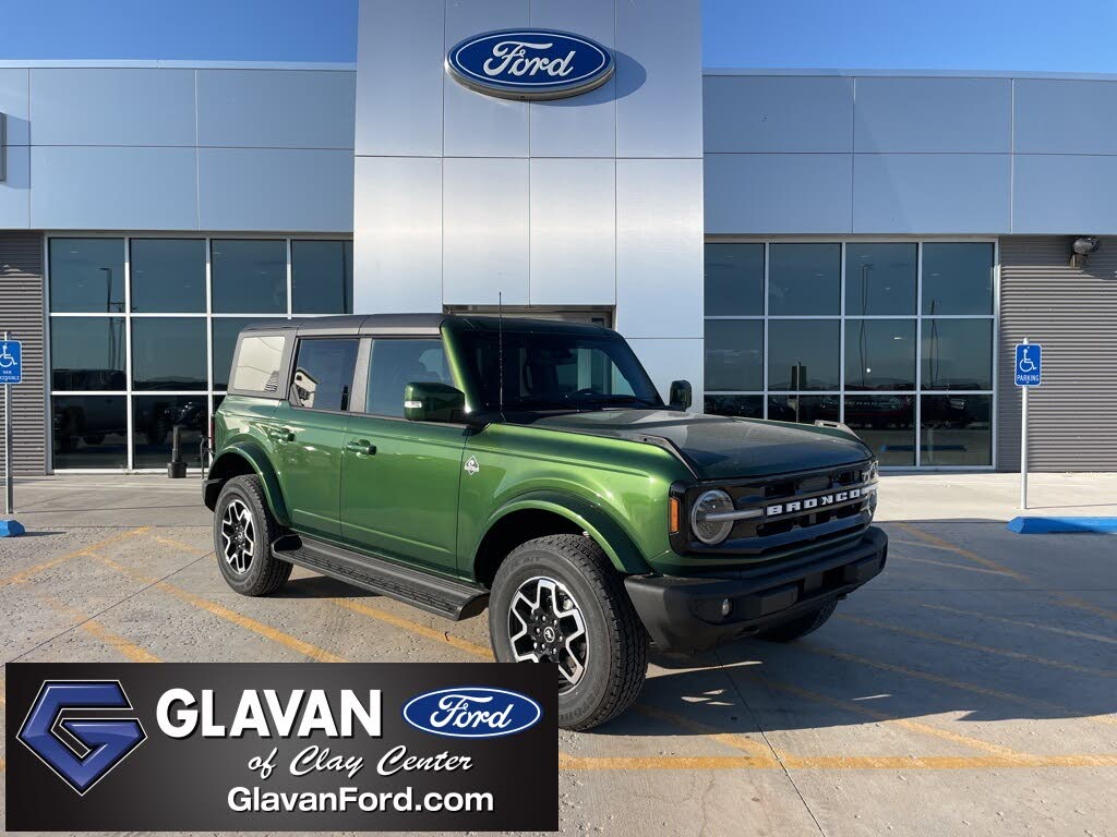 2025 Ford Bronco Outer Banks 4-Door 4WD
