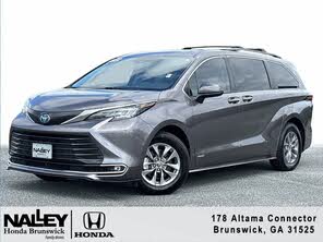 Toyota Sienna XLE 7-Passenger FWD