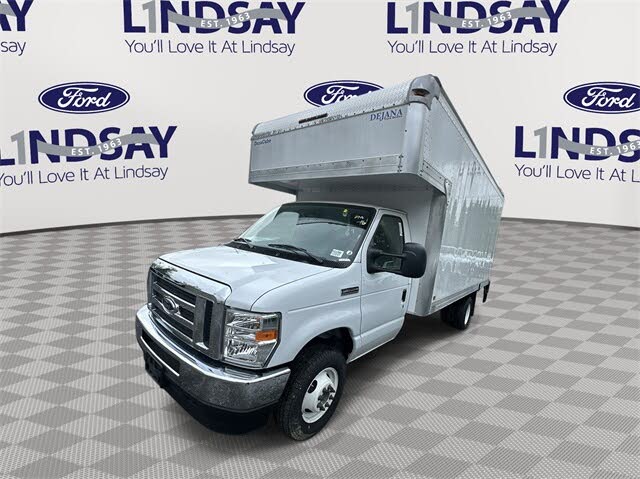 2024 Ford E-Series Chassis E-350 SD Cutaway SB RWD