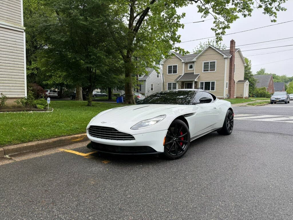 2017 Aston Martin DB11 V12 Coupe RWD