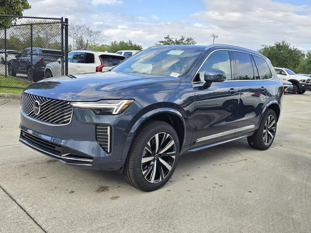 2025 Volvo XC90 B6 Core Bright Theme AWD