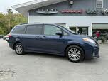 Toyota Sienna XLE 7-Passenger FWD with Auto-Access Seat
