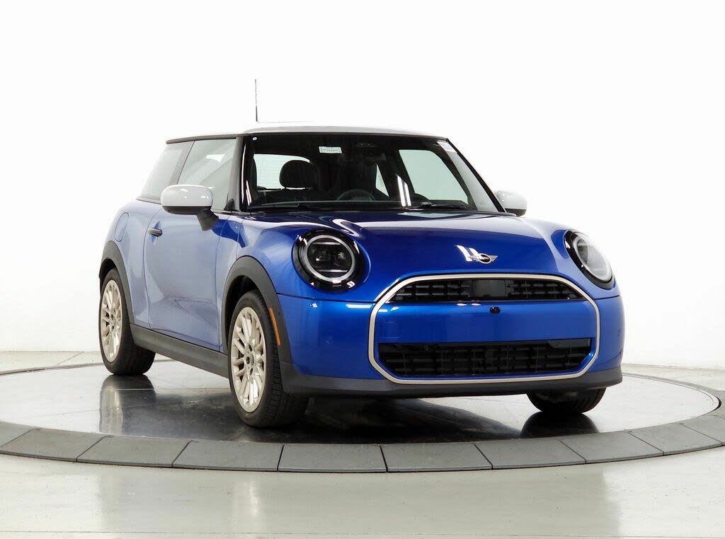 2025 MINI Cooper 2-Door Hatchback FWD