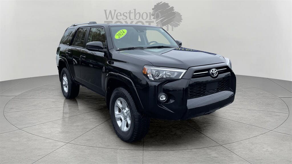2024 Toyota 4Runner SR5 4WD