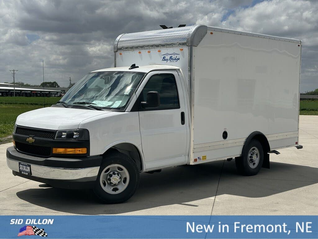 2025 Chevrolet Express Chassis 3500 Cutaway 139