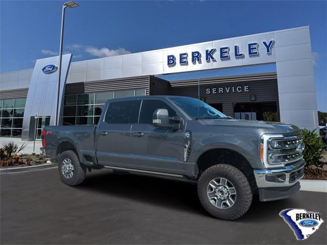 2023 Ford F-350 Super Duty Lariat Crew Cab 4WD