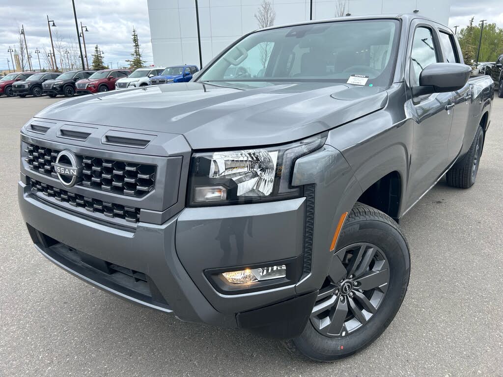 Nissan Frontier SV Crew Cab LB 4WD 2025