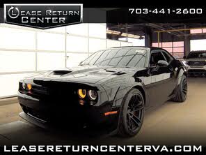 Dodge Challenger R/T Scat Pack Widebody RWD