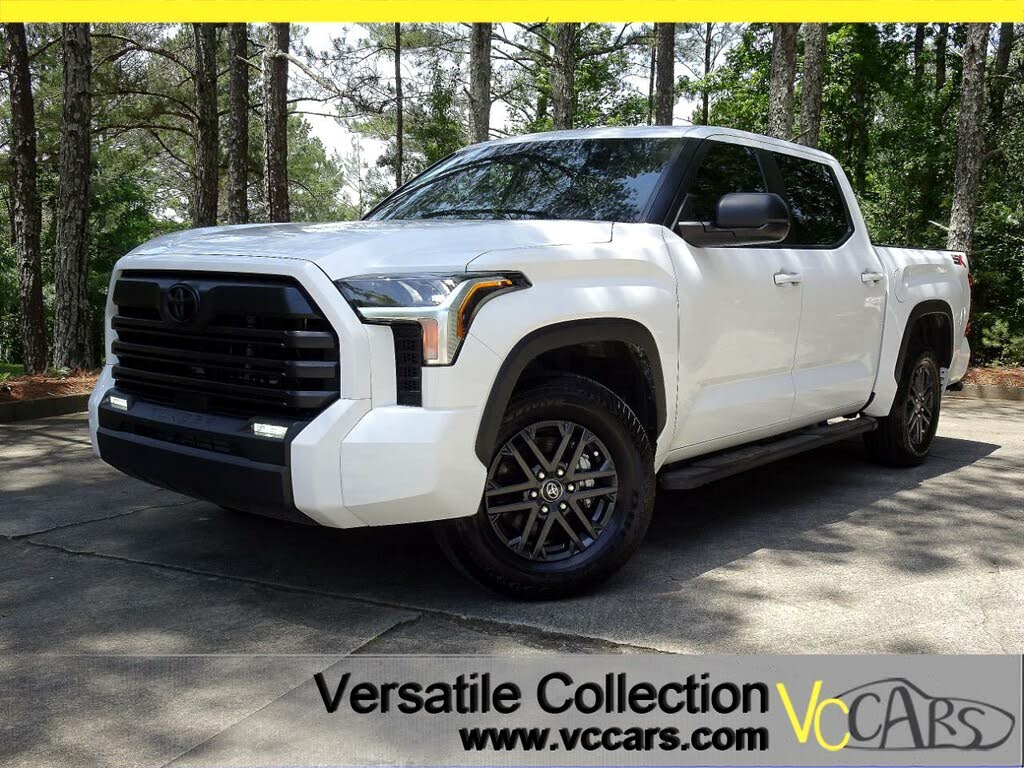 2025 Toyota Tundra SR5 CrewMax Cab RWD