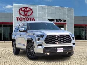 Toyota Sequoia Platinum 4WD