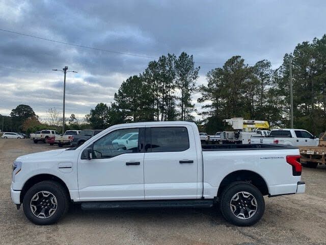 2023 Ford F-150 Lightning XLT SuperCrew AWD