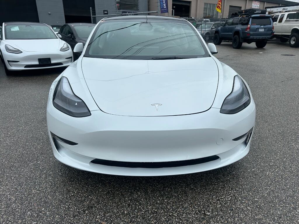 2023 Tesla Model 3 RWD