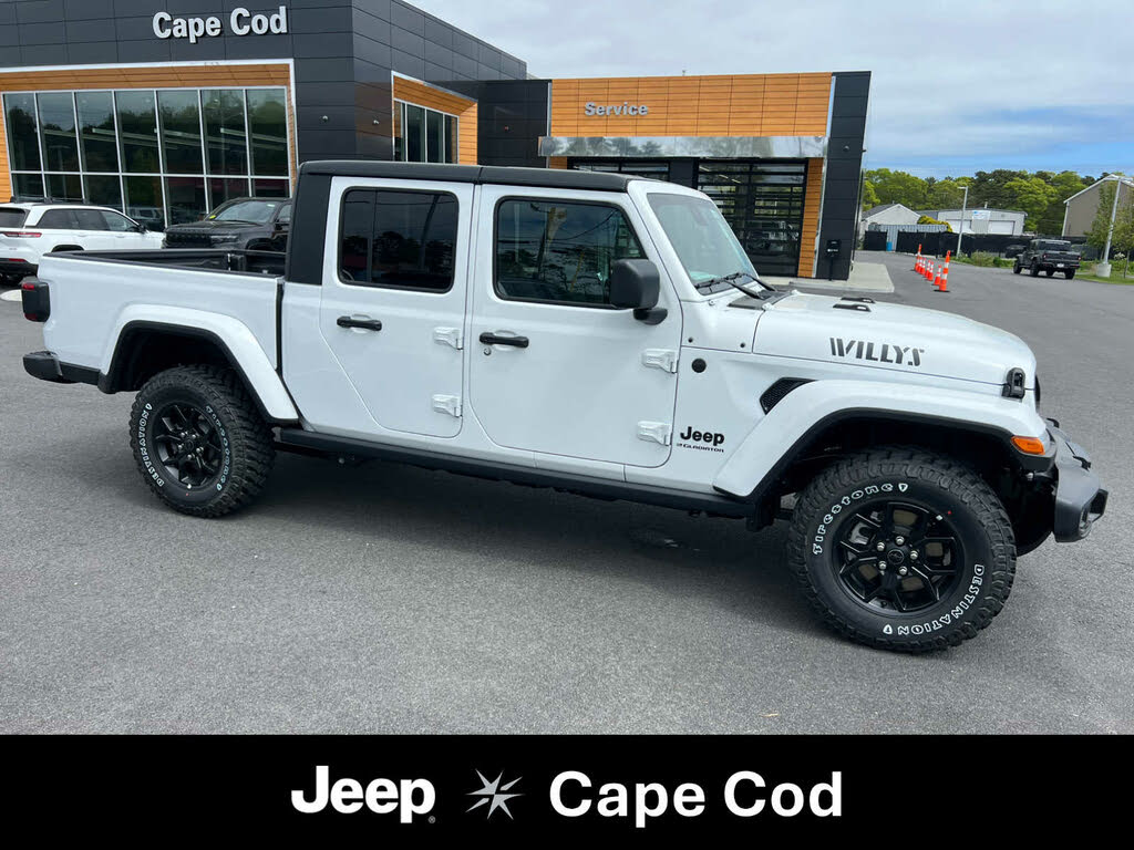 2025 Jeep Gladiator Willys Crew Cab 4WD