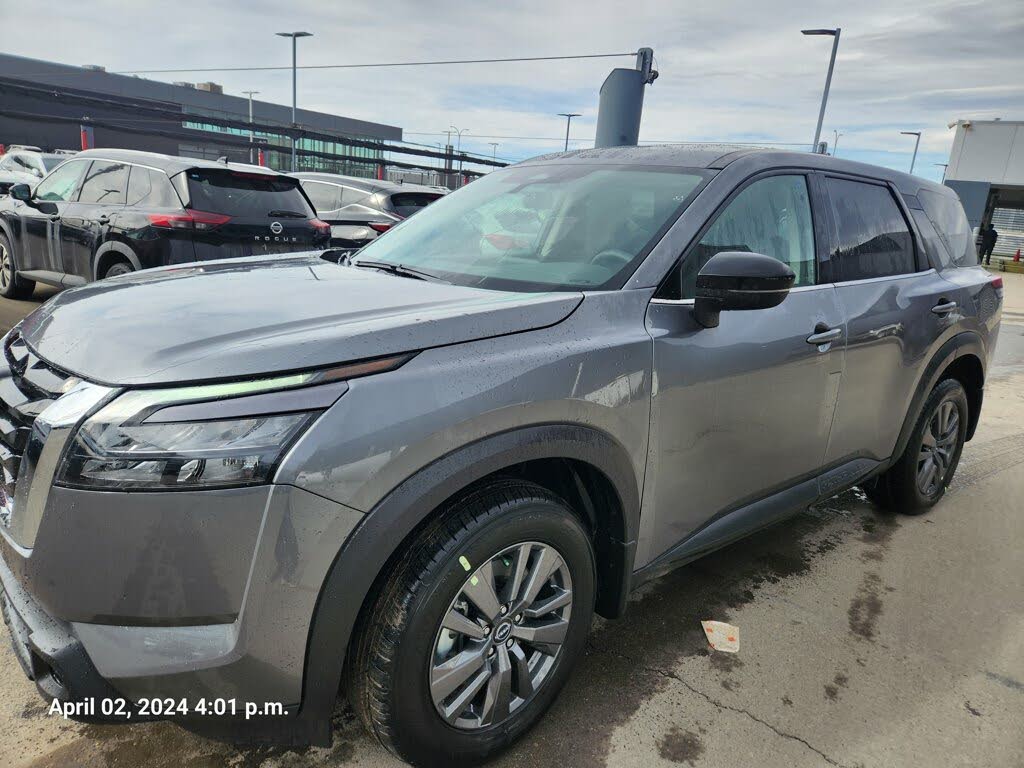 2025 Nissan Pathfinder S 4WD