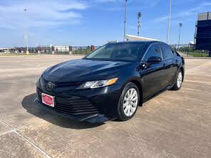 Toyota Camry L FWD
