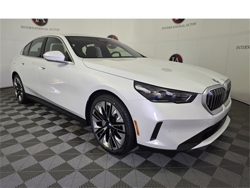 2025 BMW 5 Series 530i xDrive
