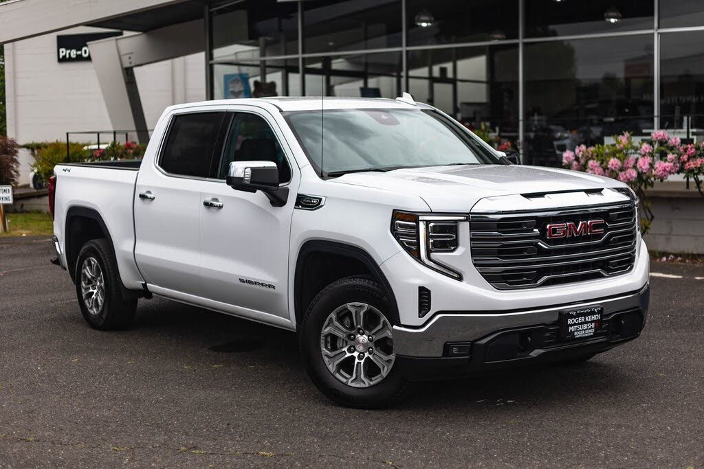 2025 GMC Sierra 1500 SLT Crew Cab 4WD