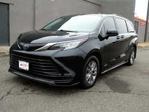 Toyota Sienna LE 8-Passenger AWD