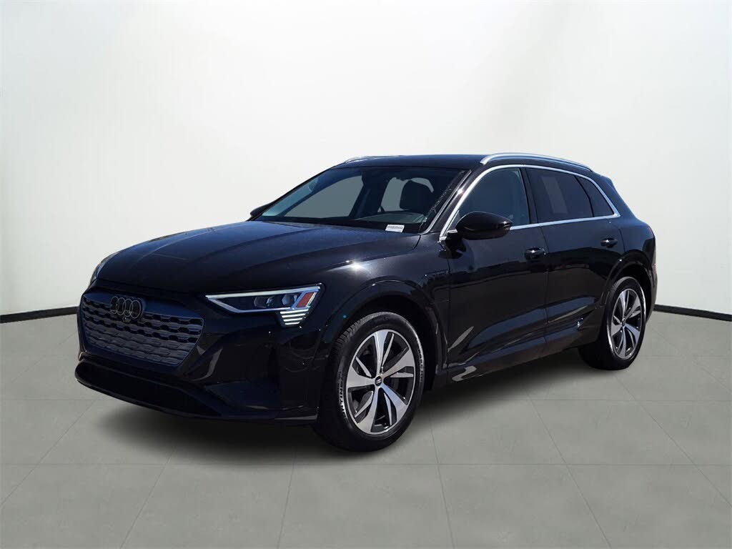 2024 Audi Q8 e-tron quattro Premium Plus AWD