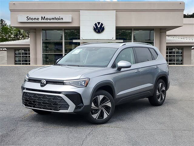 2025 Volkswagen Taos SE 4Motion