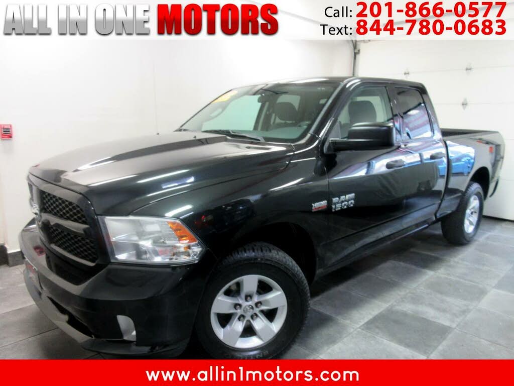 2017 RAM 1500 Express Quad Cab 4WD