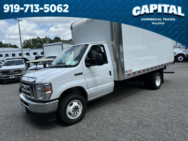 2025 Ford E-Series Chassis E-350 SD Cutaway SB DRW RWD