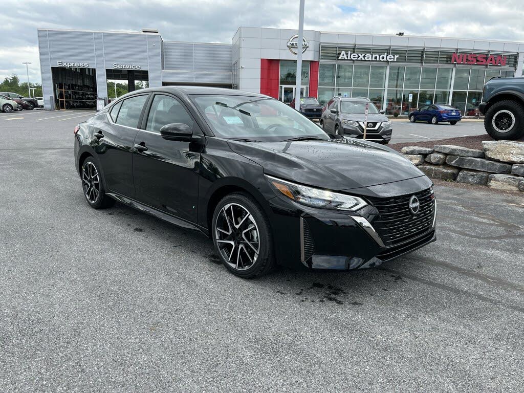 2025 Nissan Sentra SR FWD