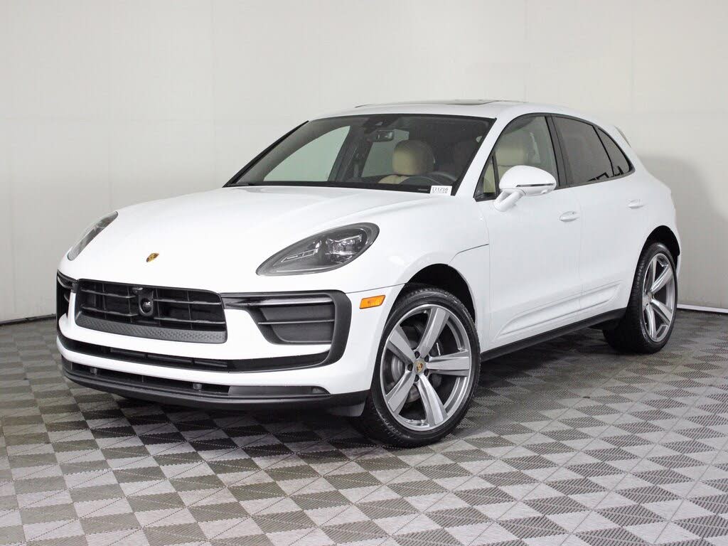 2025 Porsche Macan AWD